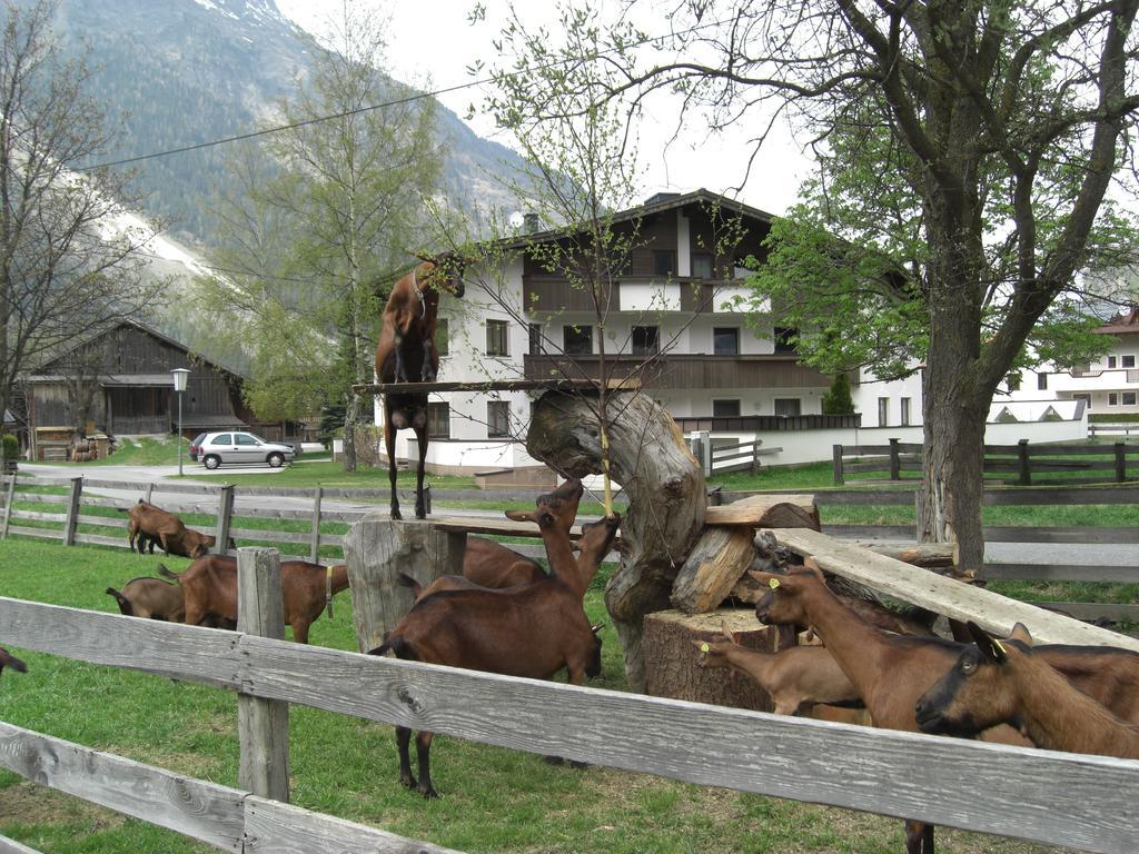 Bauernhof Kuen Villa Längenfeld Kültér fotó